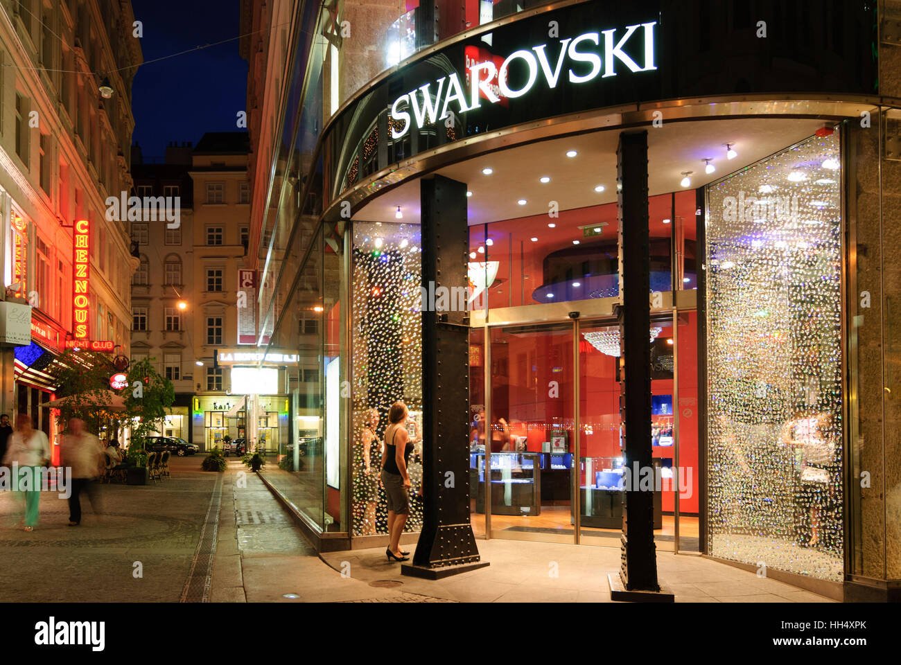 Wien, Wien: Swarovski Shop in der Kärntner Straße (Kristall Edelsteine),  01. Old Town, Wien, Österreich Stockfotografie - Alamy