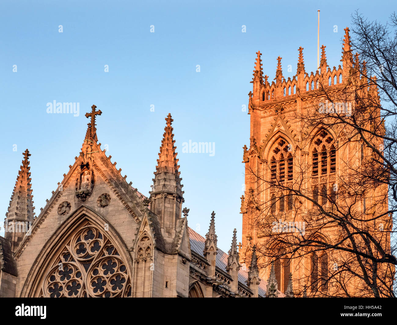 Die Minster Church of St. George bei Sonnenuntergang erbaut 1854-8 Von Sir George Gilbert Scott Doncaster South Yorkshire England Stockfoto