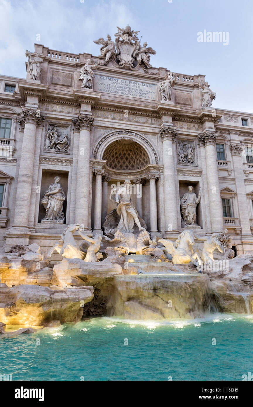 Der Trevi-Brunnen in Rom Italien Stockfoto