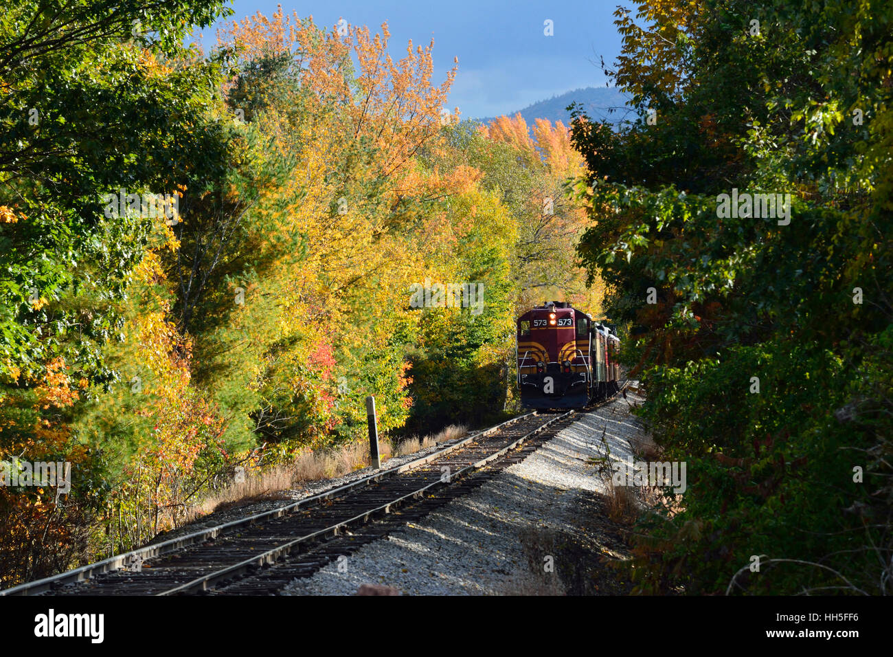 North Conway scenic Railroad Zug in den Bahnhof in Richtung Stockfoto