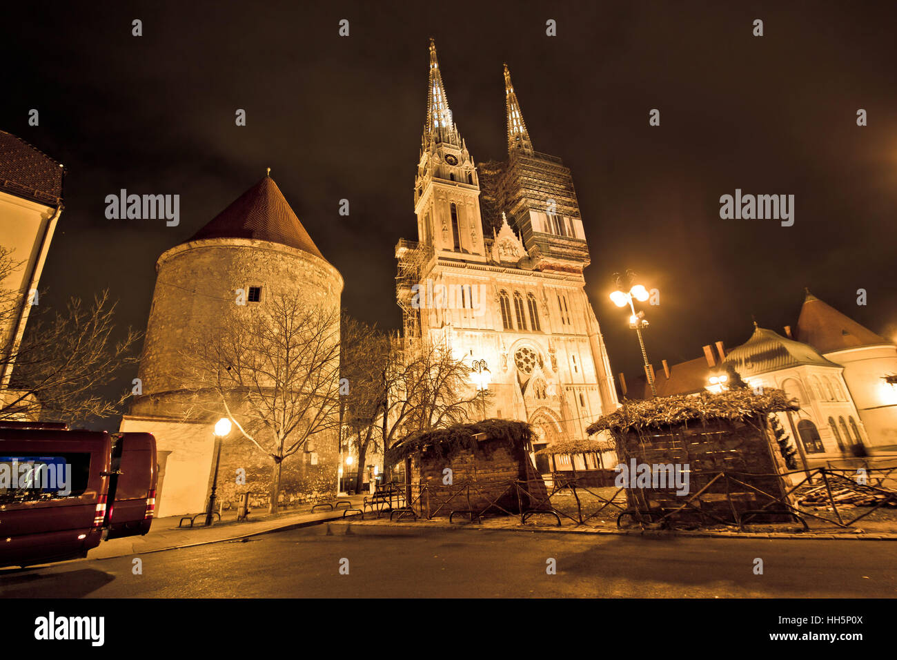 Zagreb Kathedrale Nacht Weihnachten Ansicht, Kroatien Stockfoto