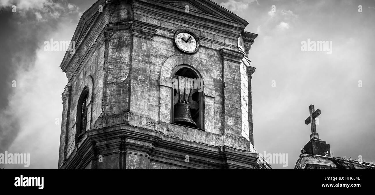 Glockenturm der Pfarrkirche San Augustin von Intramuros, Manila, Philippinen Stockfoto