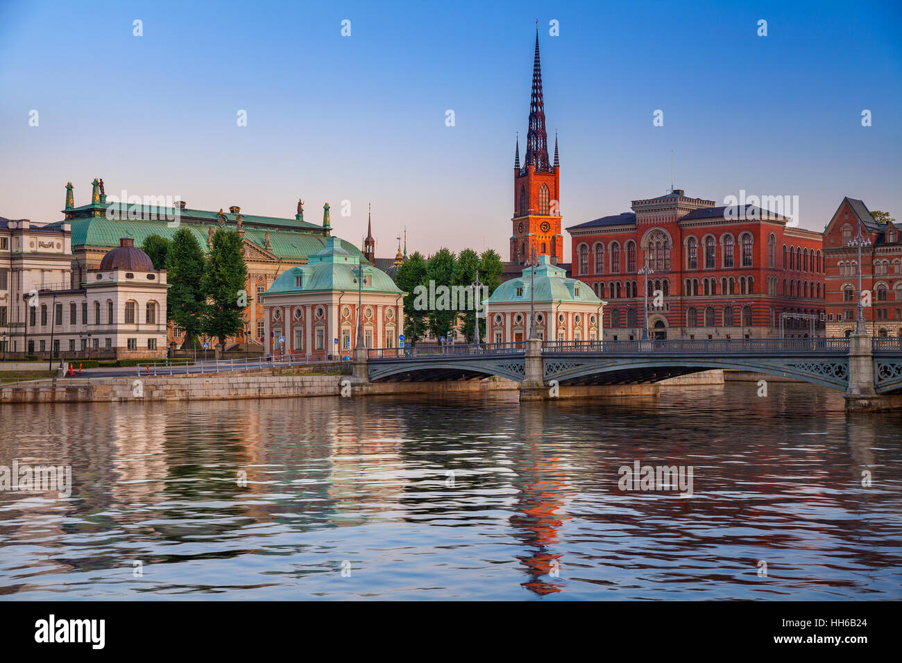 Stockholm. Bild von Stockholm während der blauen Dämmerstunde. Stockfoto