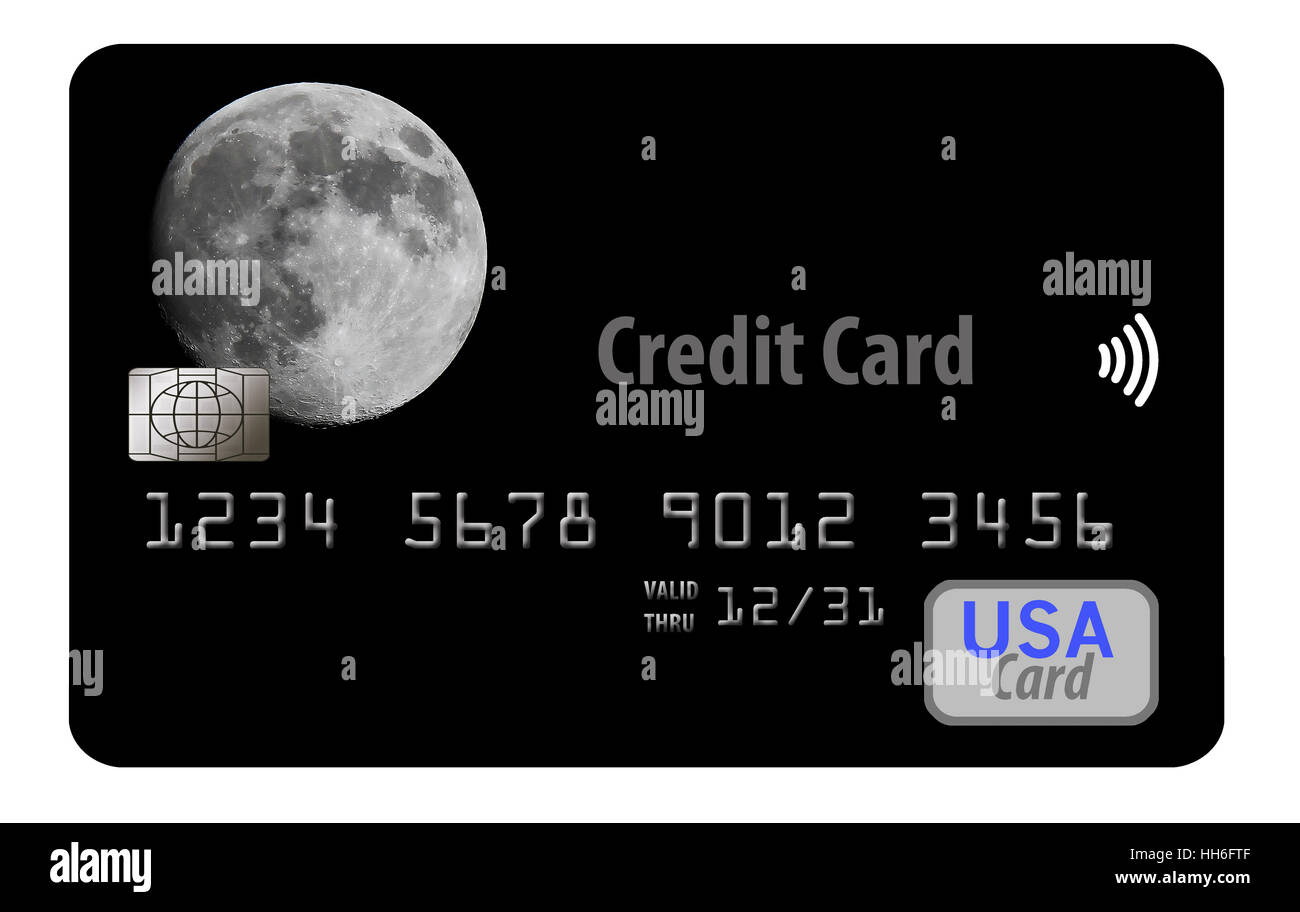 Schwarze Kreditkarte mit Bild des Mondes. Himmel und Sterne im Hintergrund. Stockfoto