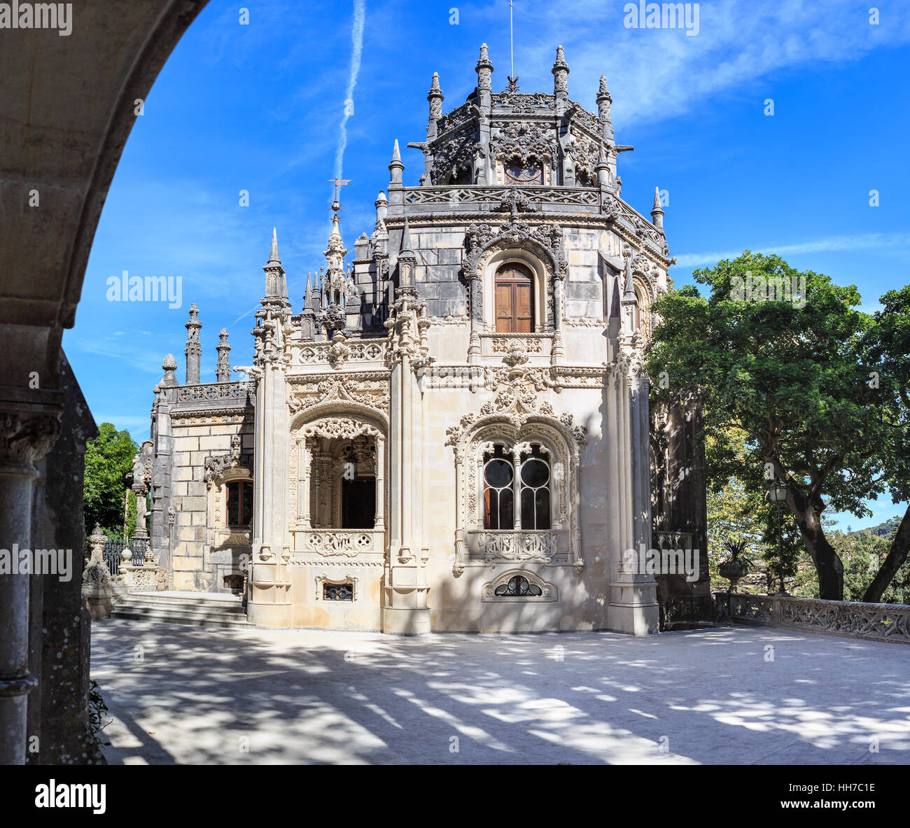SINTRA, PORTUGAL - ca. Oktober 2016: Die Quinta da Regaleira Residenz in Sintra, Portugal Stockfoto