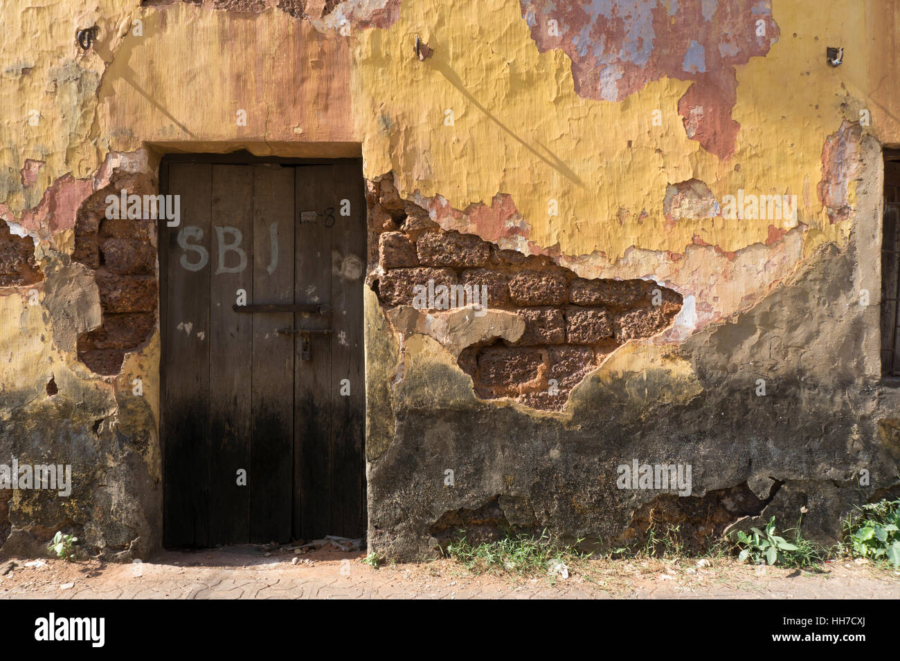 alte beschädigte Gebäude Panjim Goa Indien Stockfoto