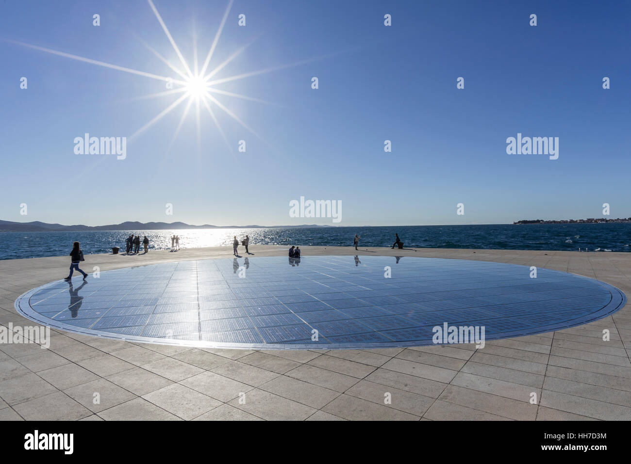 Leichte Installation, Gruß an die Sonne, durch Architekt Nikola bašić, Zadar, Kroatien Stockfoto