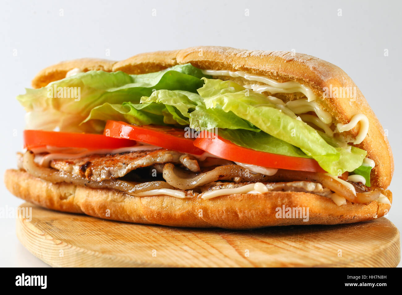 Leckere Schinken Salat Tomaten Sandwich in einem ciabatta Stockfoto