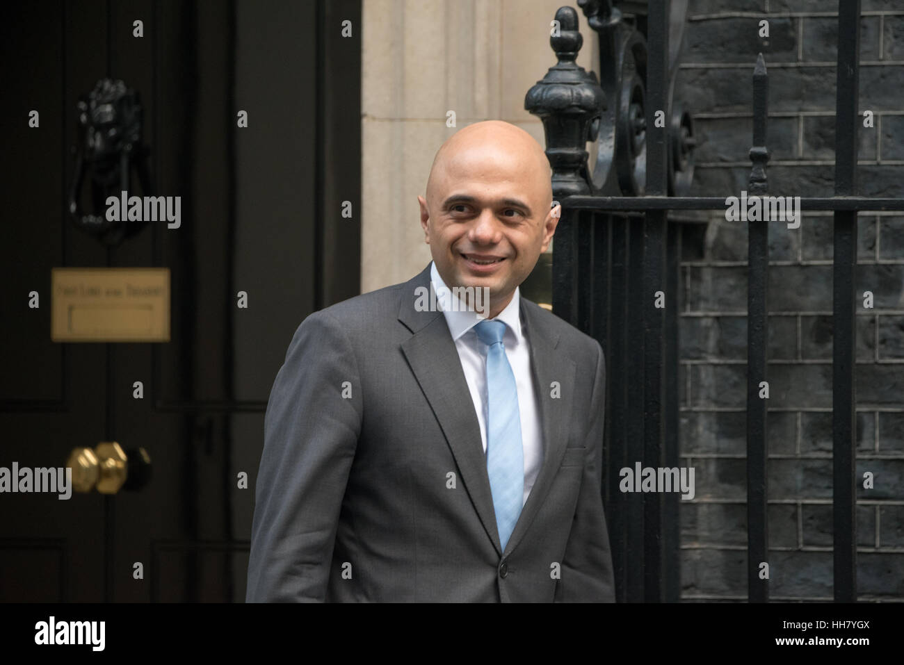 London, UK. 17. Januar 2017. Sajid Javid, Gemeinschaften Sekretärin, Blätter 10 Downing Street. Bildnachweis: Ian Davidson/Alamy Live-Nachrichten Stockfoto