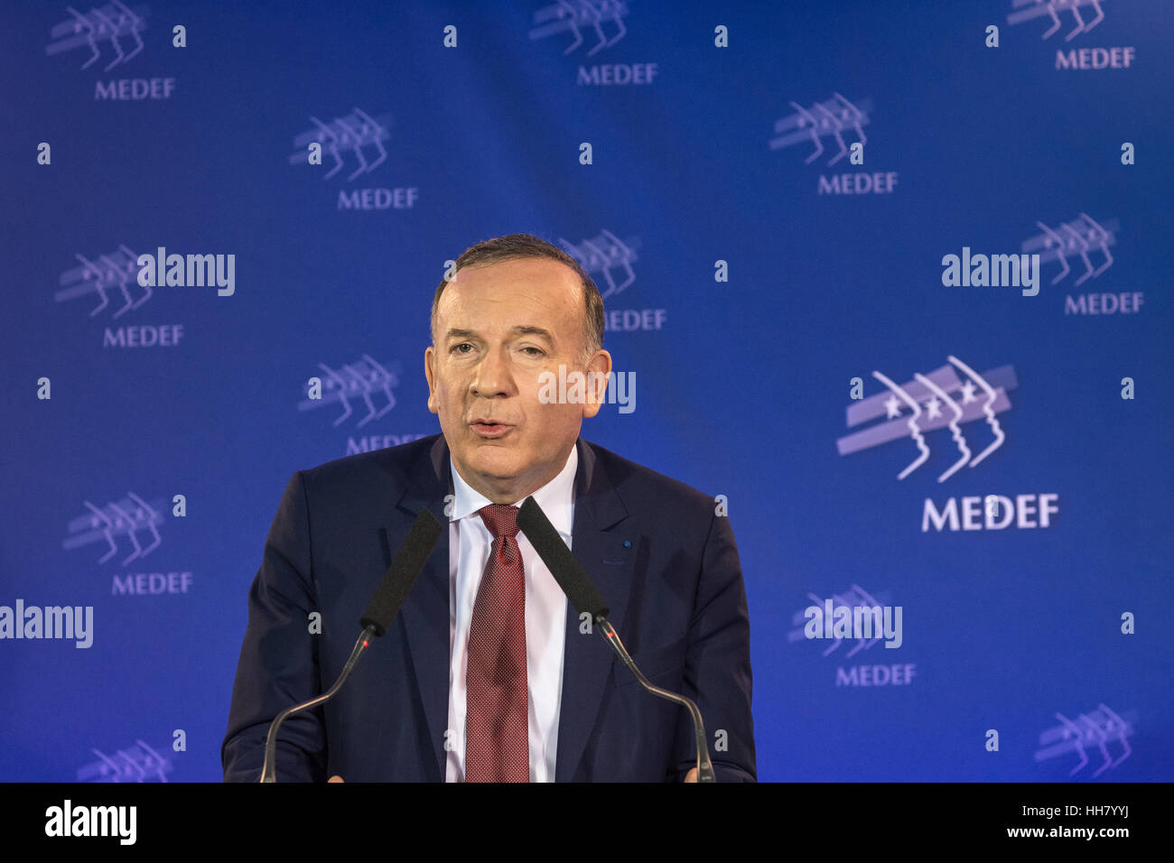 Pierre Gattaz - 17.01.2017 - Frankreich / Ile-de-France (Region) / Paris - Pierre Gattaz, Präsident von Medef (französische Vereinigung der Arbeitgeber), in einer Pressekonferenz nach seiner Rückkehr aus Afrika - Frankreich Wirtschaftsforum.   -Julien Mattia / Le Pictorium Stockfoto