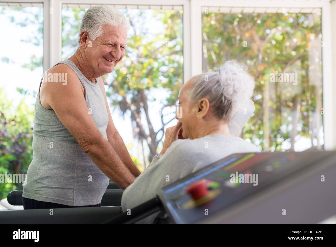 Sport, Sport, Laufband, laufen, laufen, läuft, Fitness, Mann, Senior, senior Stockfoto