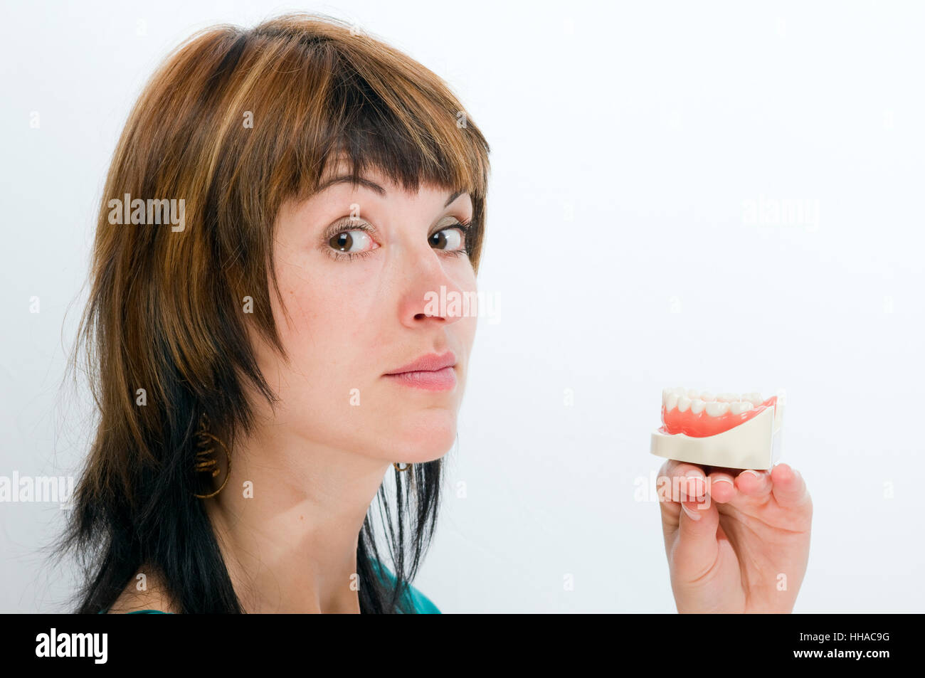 Frau und künstlichen Gebiss Stockfoto