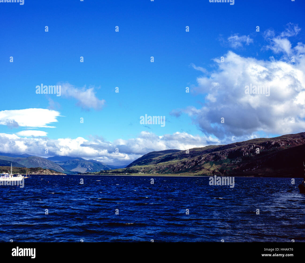 Loch Broom in Ullapool mit Lentikularwolke über Beinn Dearg Wester Ross Schottland Stockfoto