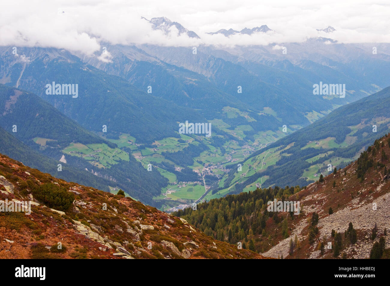 Valle Aurina aus der Speikboden-Trails, in der Nähe von Taufers, Italien Stockfoto