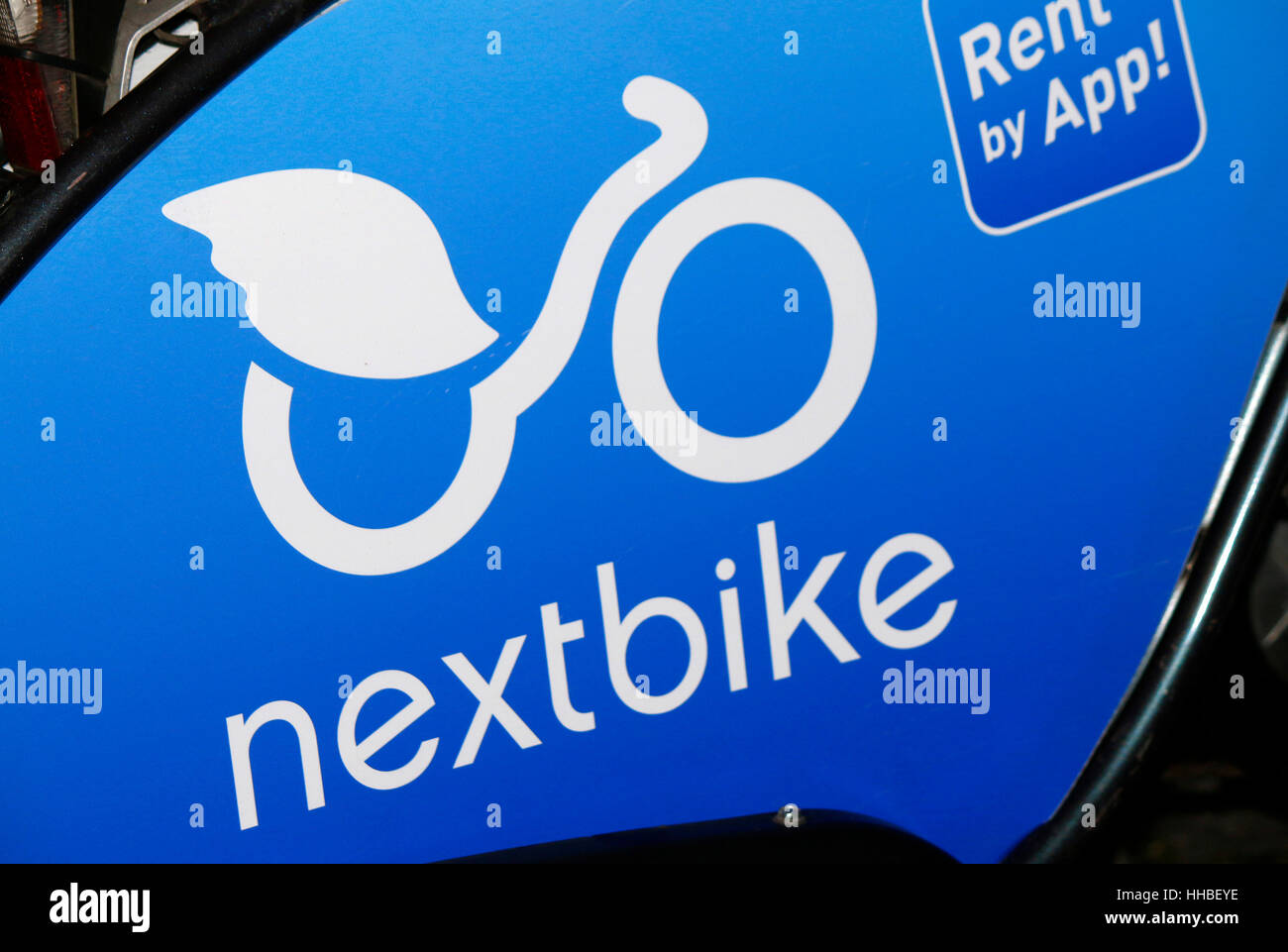Das Logo der Marke "Nextbike", Berlin. Stockfoto