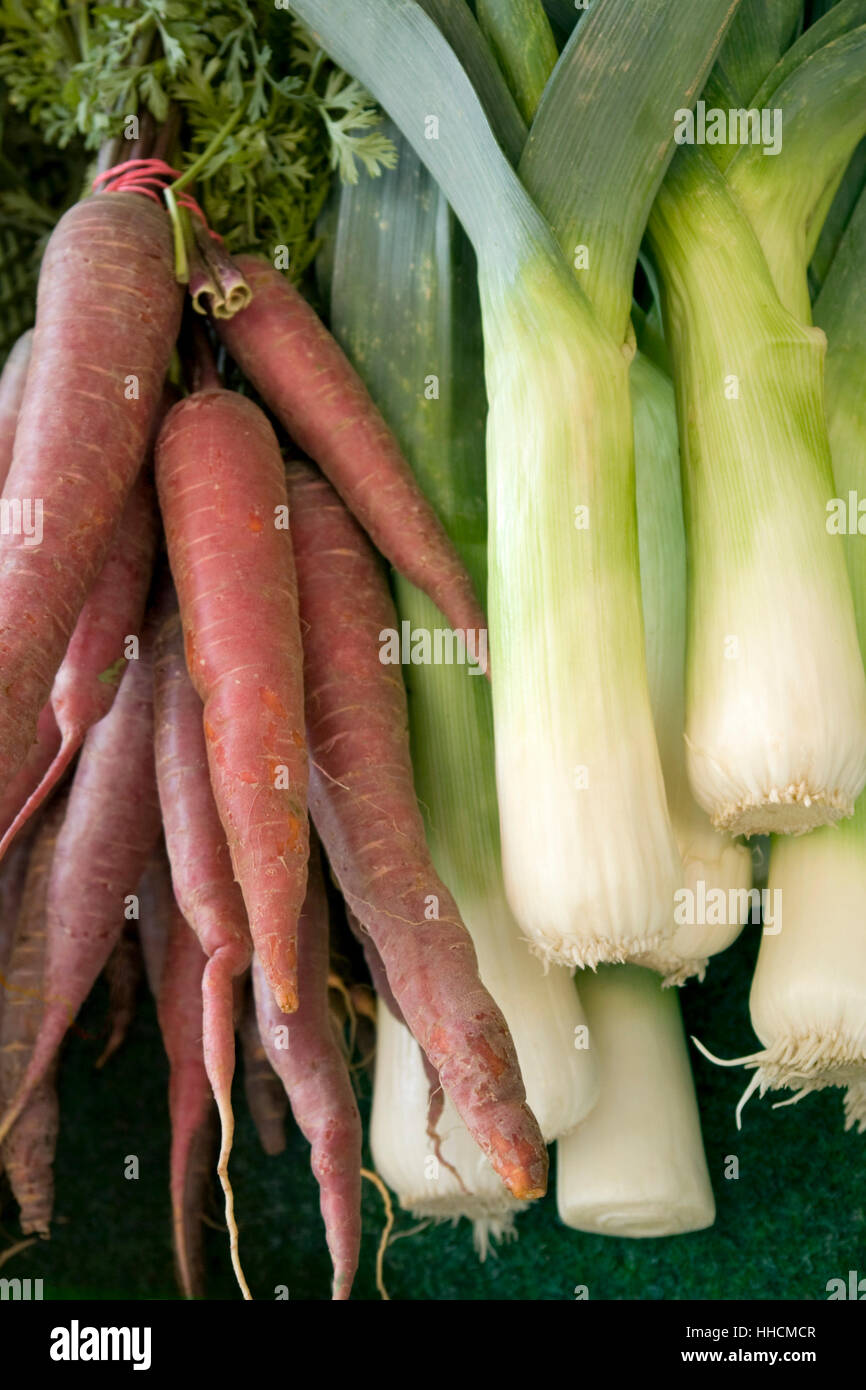 Gemüse-Detail von einigen Karotten und Lauch Stockfoto
