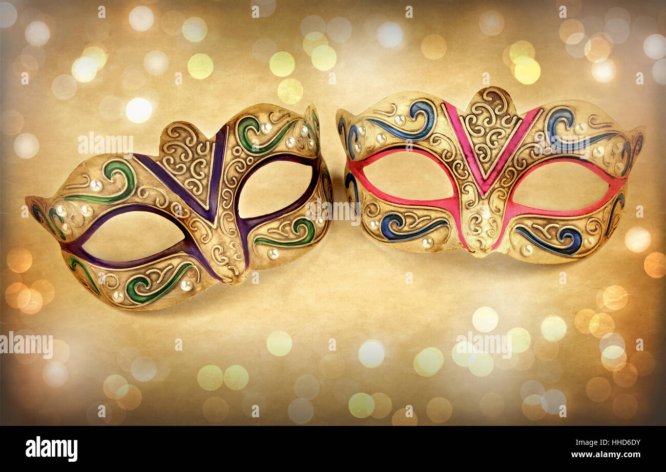 Karnevalsmasken auf Vintage-Hintergrund Stockfoto
