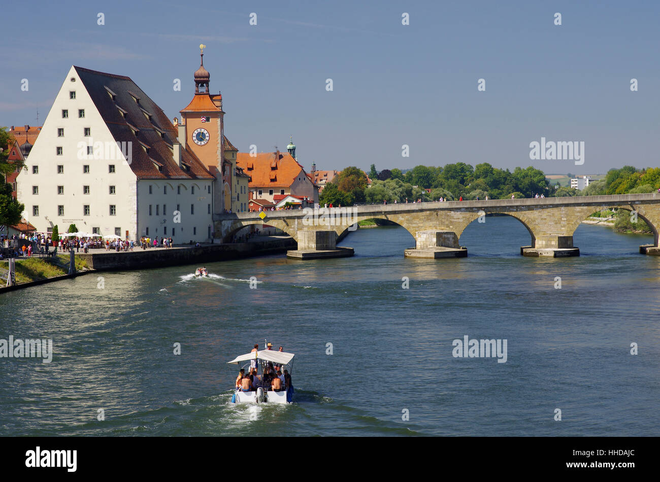 Regensburg - UNESCO-Weltkulturerbe-Stadt - steinerne Brücke Stockfoto