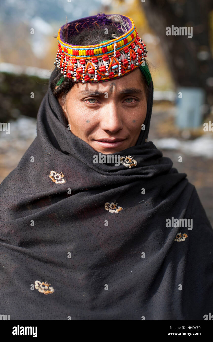 Pakistanische kleidung Fotos und Bildmaterial in hoher Auflösung Alamy