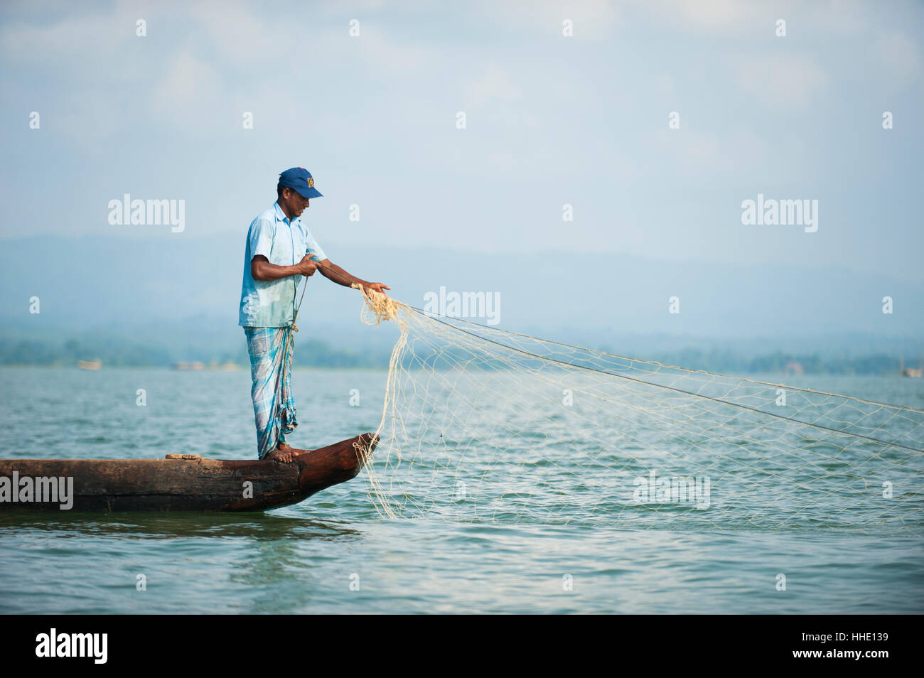 Angelboote/Fischerboote auf Kaptai See, Chittagong Hill Tracts, Bangladesch Stockfoto