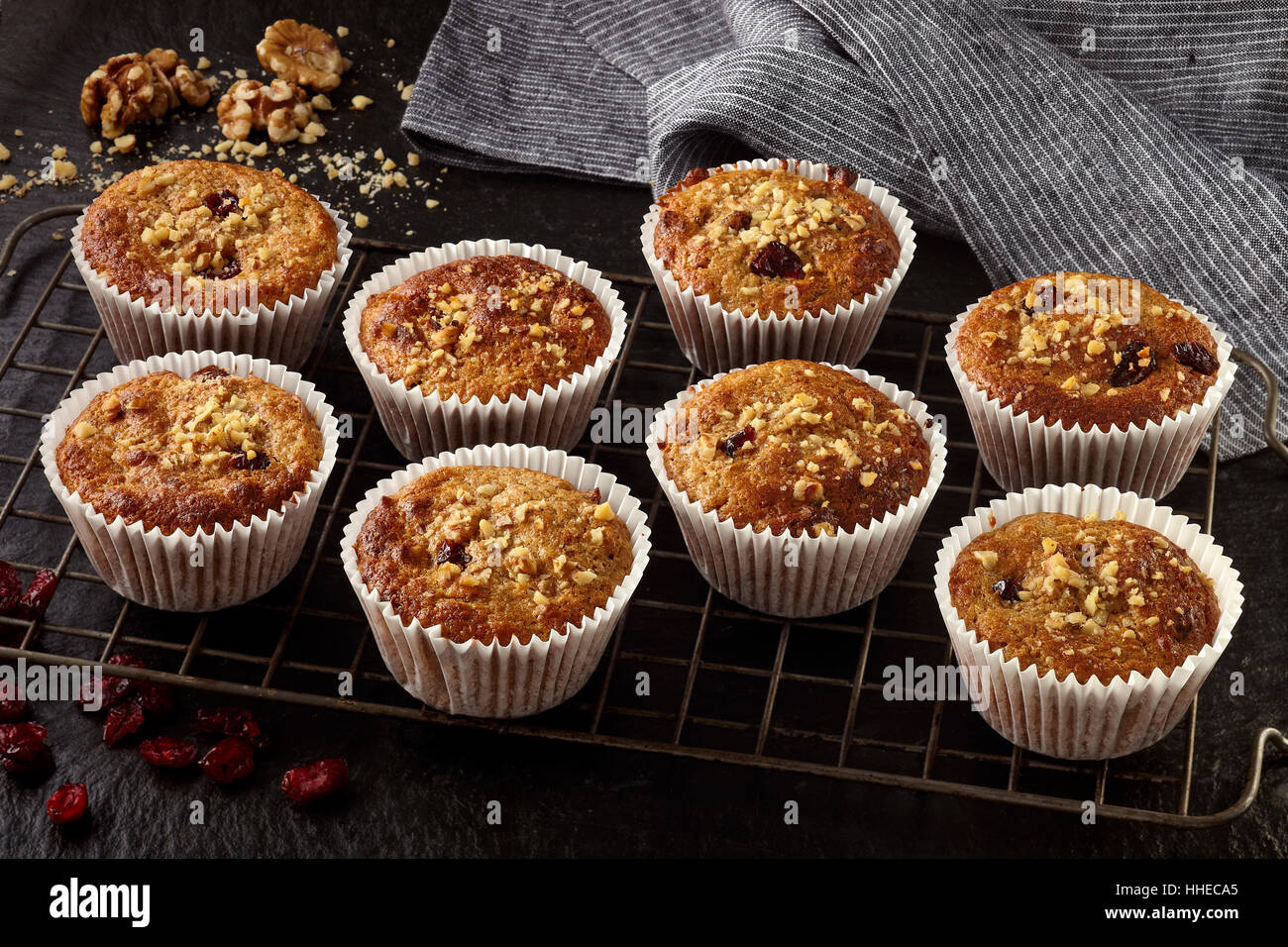 Cranberry-Walnuss-muffins Stockfoto