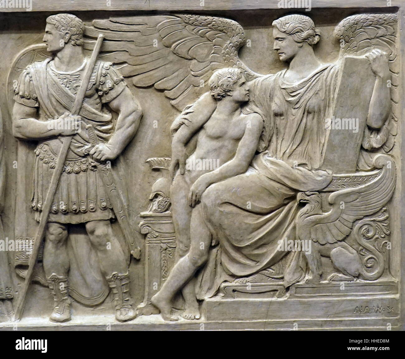 Relief mit der Darstellung der Abbildung von Octavian und die Muse der Geschichte. Octavian bekannt als Augustus (63 v. Chr. - 14 v. Chr.) war der Gründer des Römischen Imperiums und seiner ersten Kaiser, der von 27 v. Chr. bis zu seinem Tod. US Supreme Court, Washington DC. USA. Stockfoto