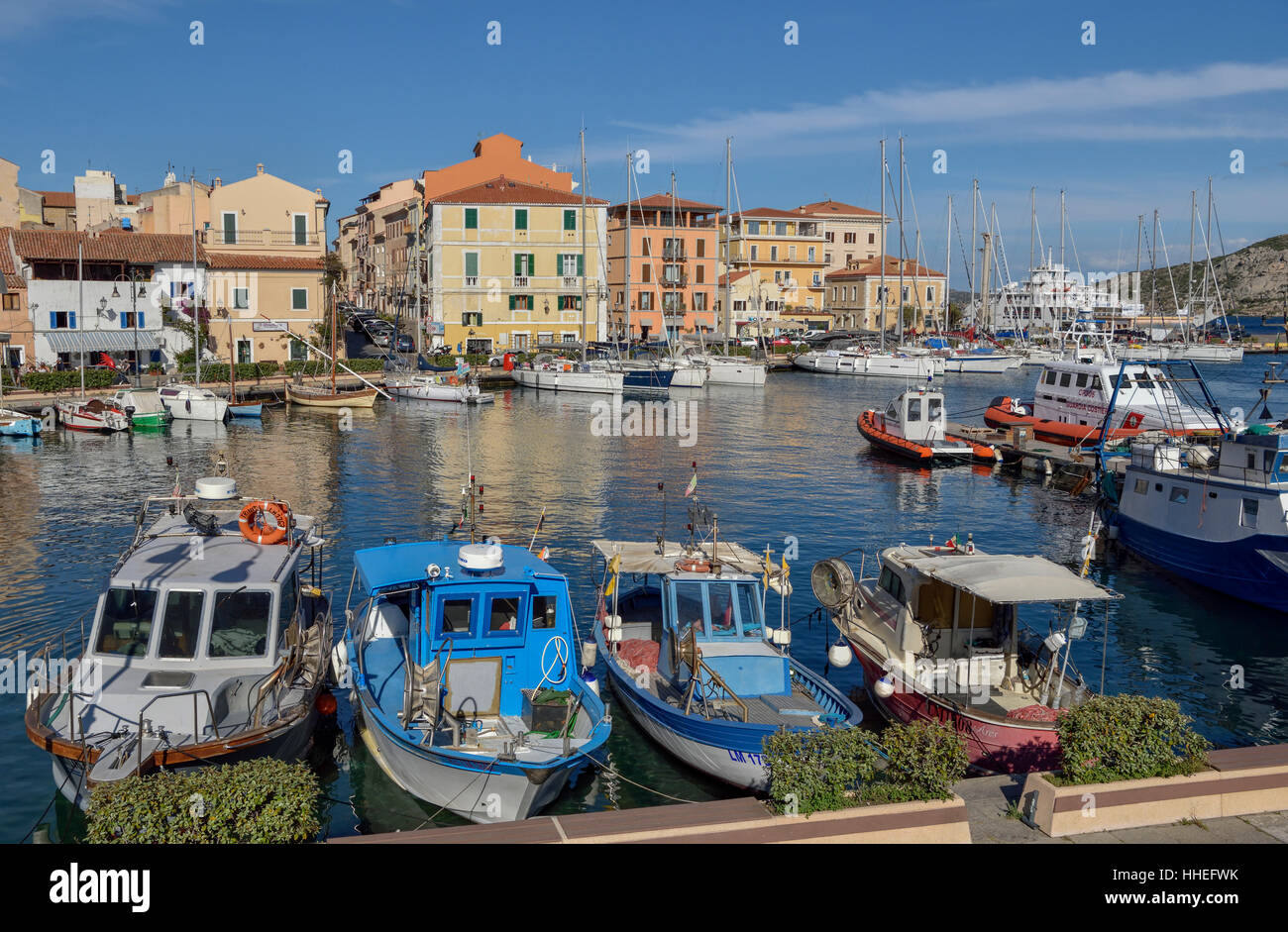 Hafen, Gallura, La Maddalena, Provinz Olbia-Tempio, Sardinien, Italien Stockfoto