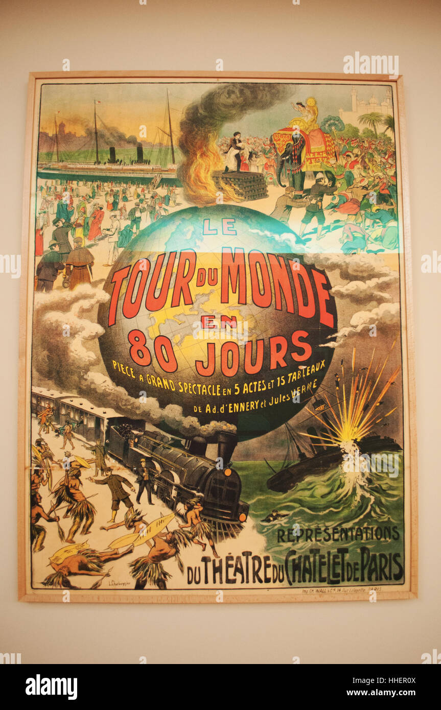 Serralves Foundation: alte Plakat des Stücks Around the World in 80 Tagen von Jules Verne am Theatre du Chatelet in Paris Stockfoto