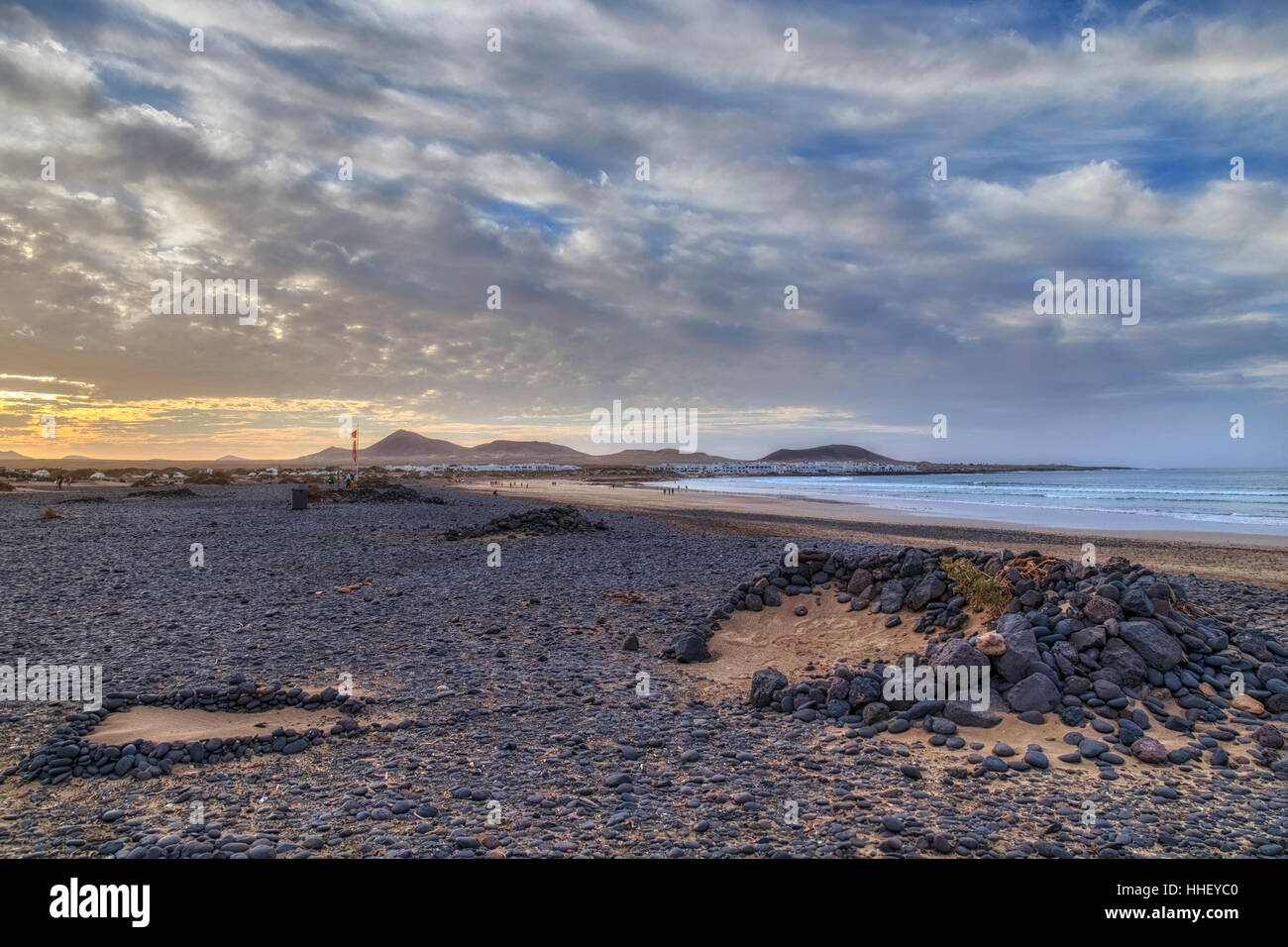 Playa de Famara, Caleta de Famara, Teguise, Lanzarote, Kanarische Inseln, Spanien Stockfoto