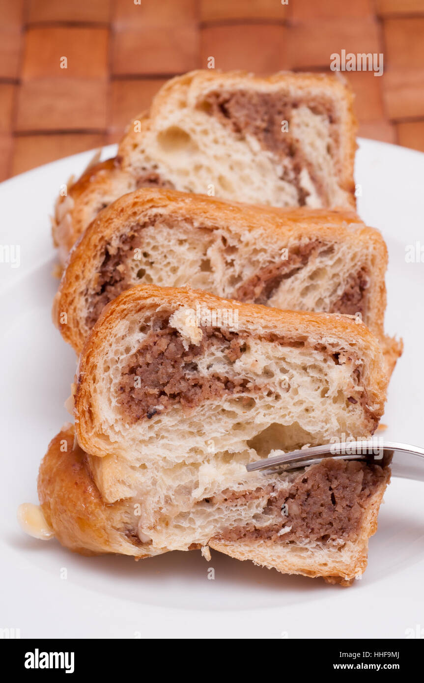 drei Stücke von Nusskuchen Stockfoto