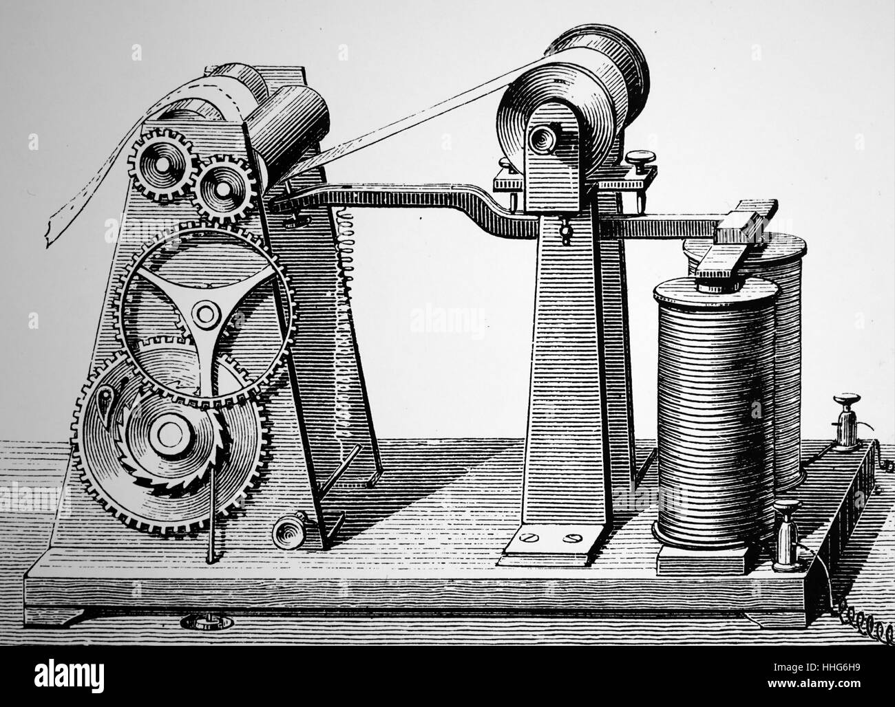 Morse telegraph empfangenden Gerät Drucken einer Nachricht angezeigt. Stockfoto