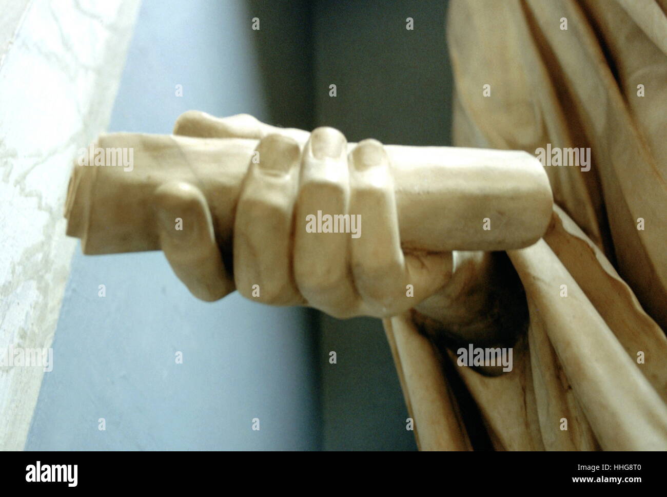 Detail aus der Hand des Titus von einer Statue in Rom. Titus (Tit Fl?? nus Vespasi vius Caesar Augustus; 30. Dezember 39 AD - 13. September 81 AD) war Römischer Kaiser von 79 bis 81. Stockfoto