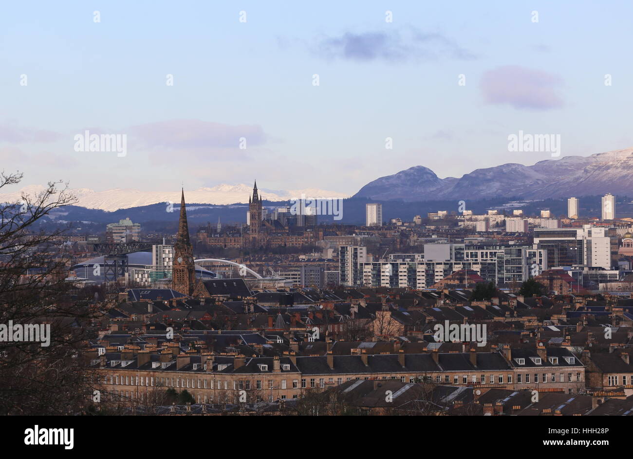 Universität Glasgow und Umgebung und Campsie Fells Schottland Januar 2017 Stockfoto