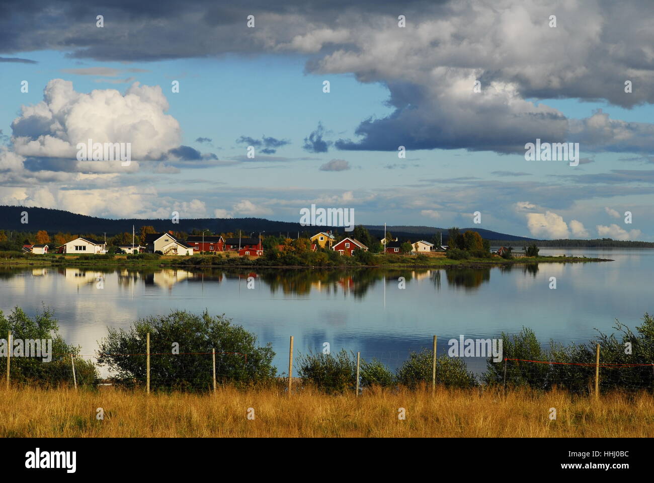 Häuser am See Stockfoto