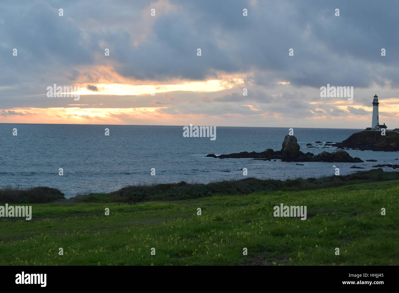 Pigeon Point Leuchtturm mit einem Pastell Sonnenuntergang Stockfoto