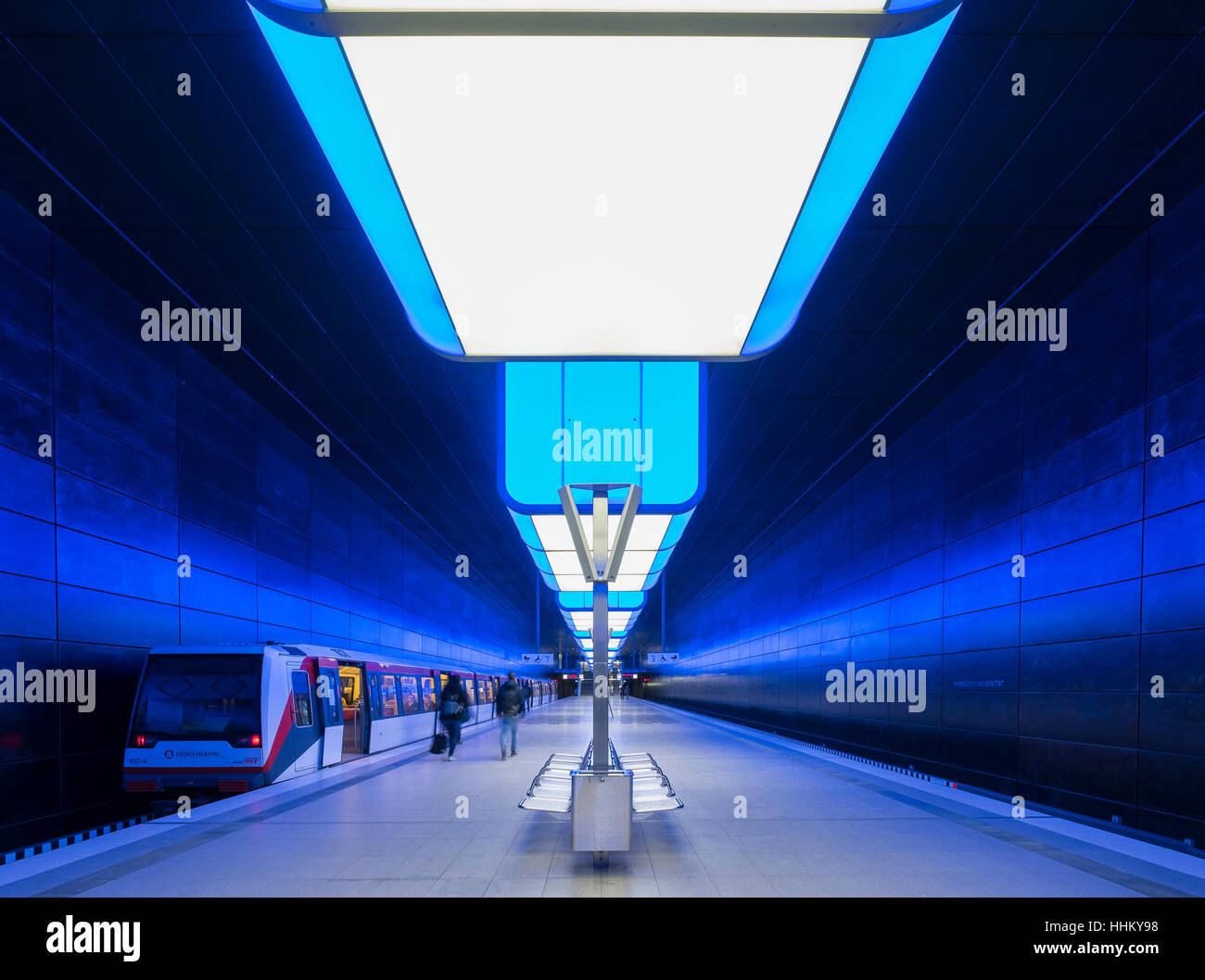 Innenraum der u-Bahn-Station Hafencity Universität in Hamburg, Deutschland Stockfoto