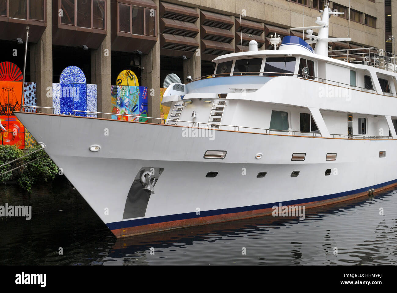 Yacht, Motorboot, Boot, Ruderboot, Segelboot, Segelboot, Wasserfahrzeuge, Stockfoto