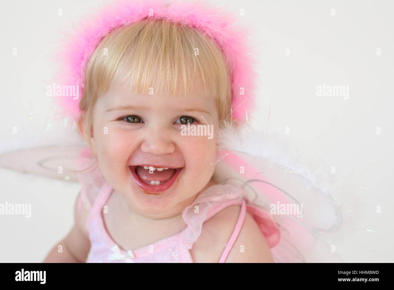 Nahaufnahme Von Einem Baby Madchen Mit Einem Tutu Und Fee Flugeln