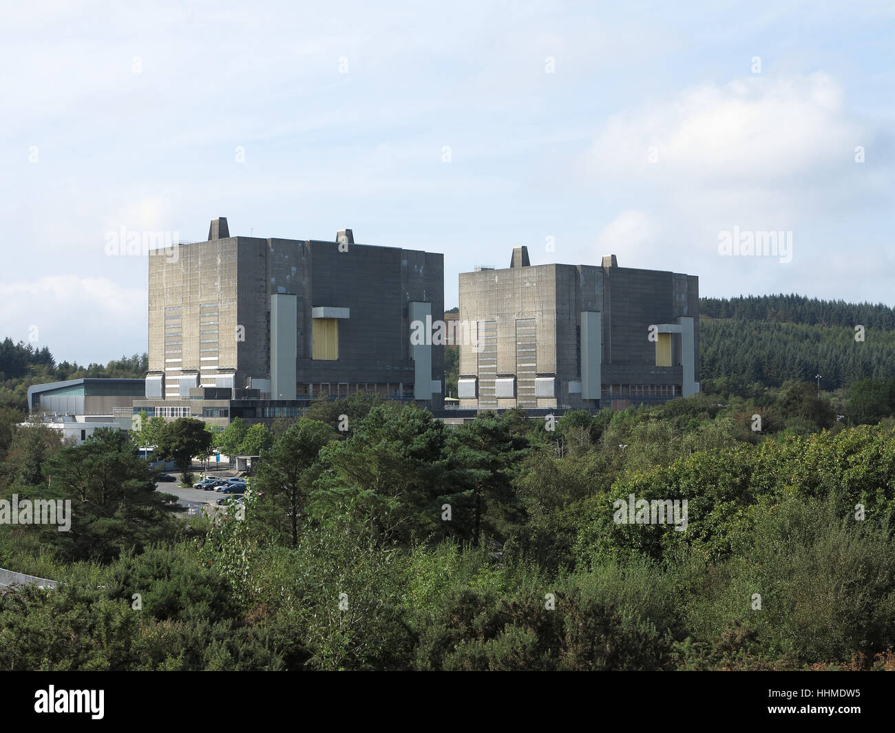 Kernkraftwerk Trawsfynydd ist ein stillgelegtes Magnox-Kraftwerk befindet sich auf der North Shore Llyn Trawsfynydd in Gwynedd, Wales. Stockfoto