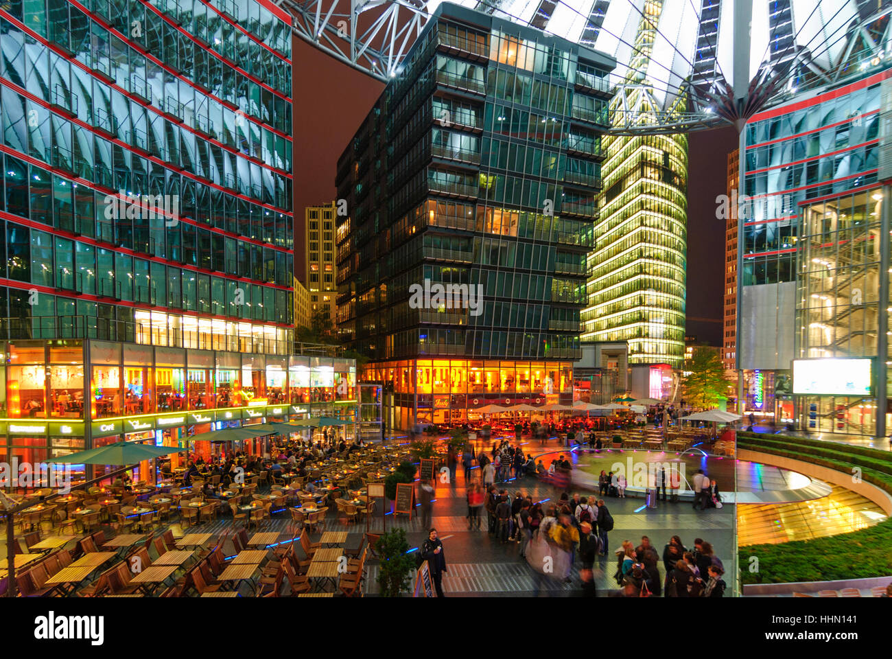 Berlin: Sony Center am Potsdamer Platz, Berlin, Deutschland Stockfoto