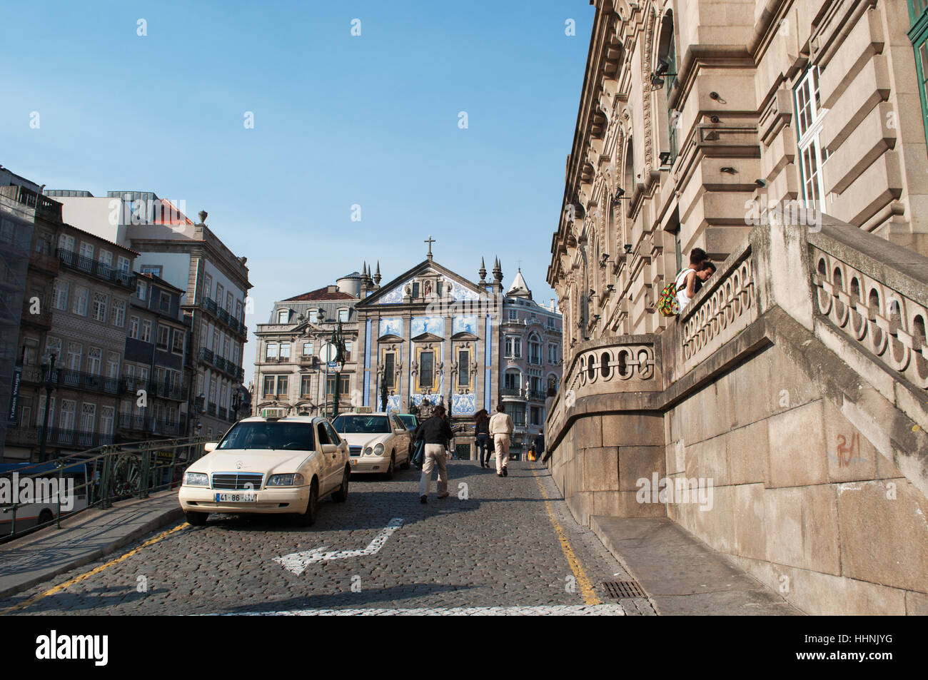 Porto: Blick auf die historische Sao Bento-Bahnhof, eingeweiht im Jahre 1916 auf dem Almeida Garrett Platz Stockfoto