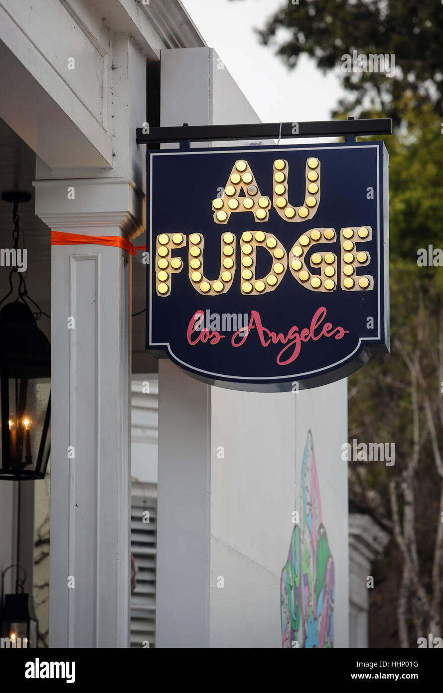 Das Zeichen für Au Fudge Restaurant in West Hollywood, Kalifornien. Stockfoto