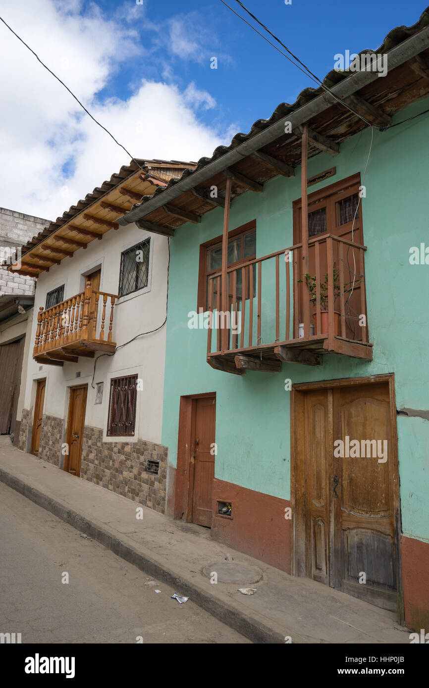 Haus im Kolonialstil Fassaden in Sigsig Ecuador Stockfoto