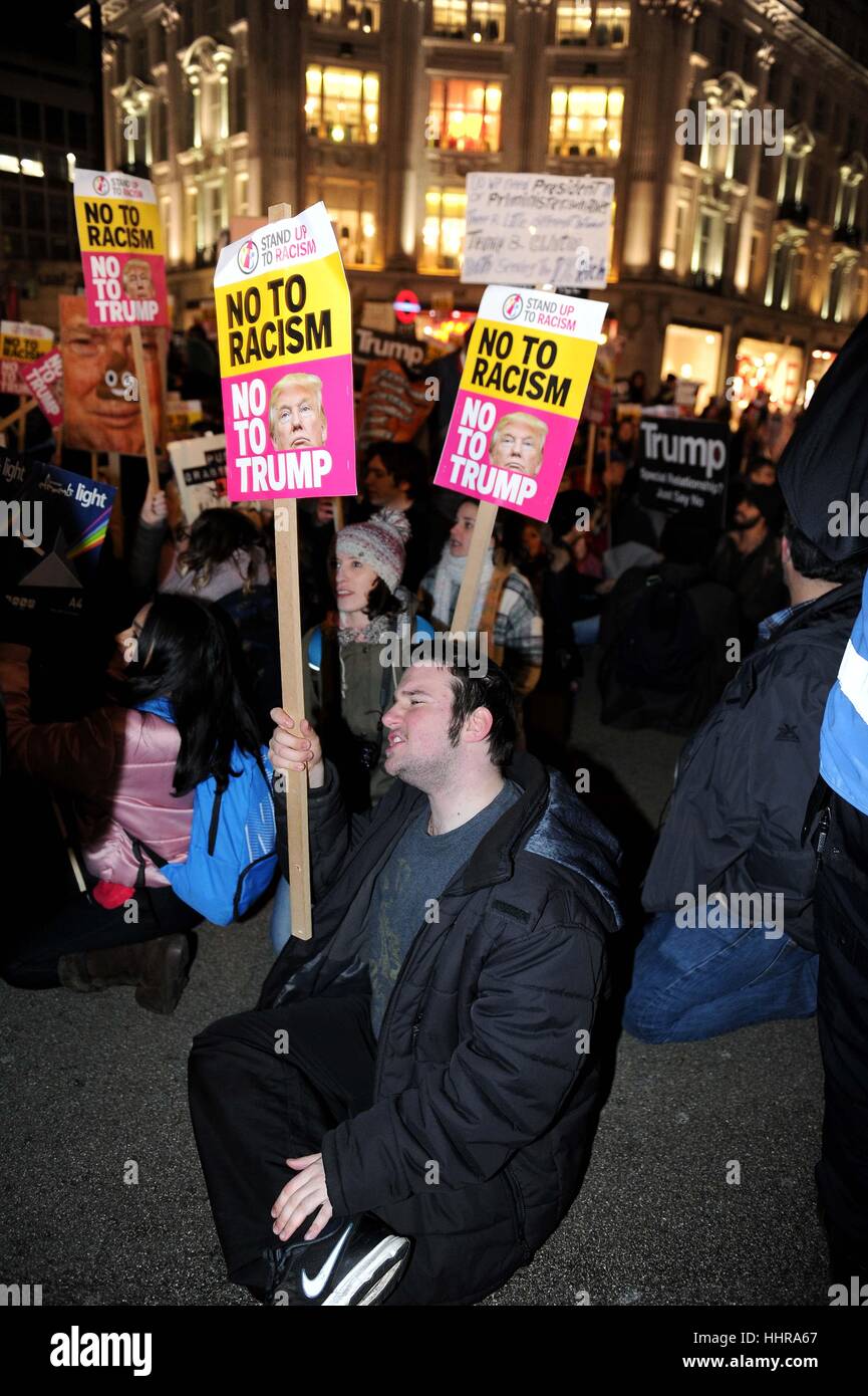 London, UK. 20. Januar 2017. Donald Trump Protest geht auf einen inoffiziellen Marsch durch London von der US-Botschaft in London, UK-Credit: Dorset Media Service/Alamy Live News Stockfoto