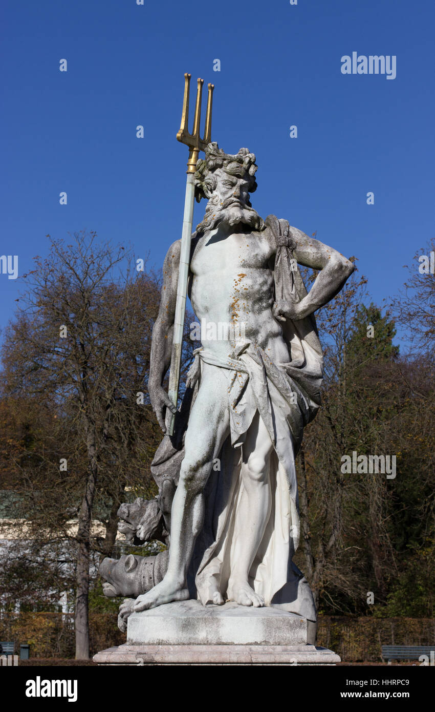 Gott, Statue, Griechenland, Hof, Hof, blau, Gott, Statue, Kälte, Griechenland, Stockfoto