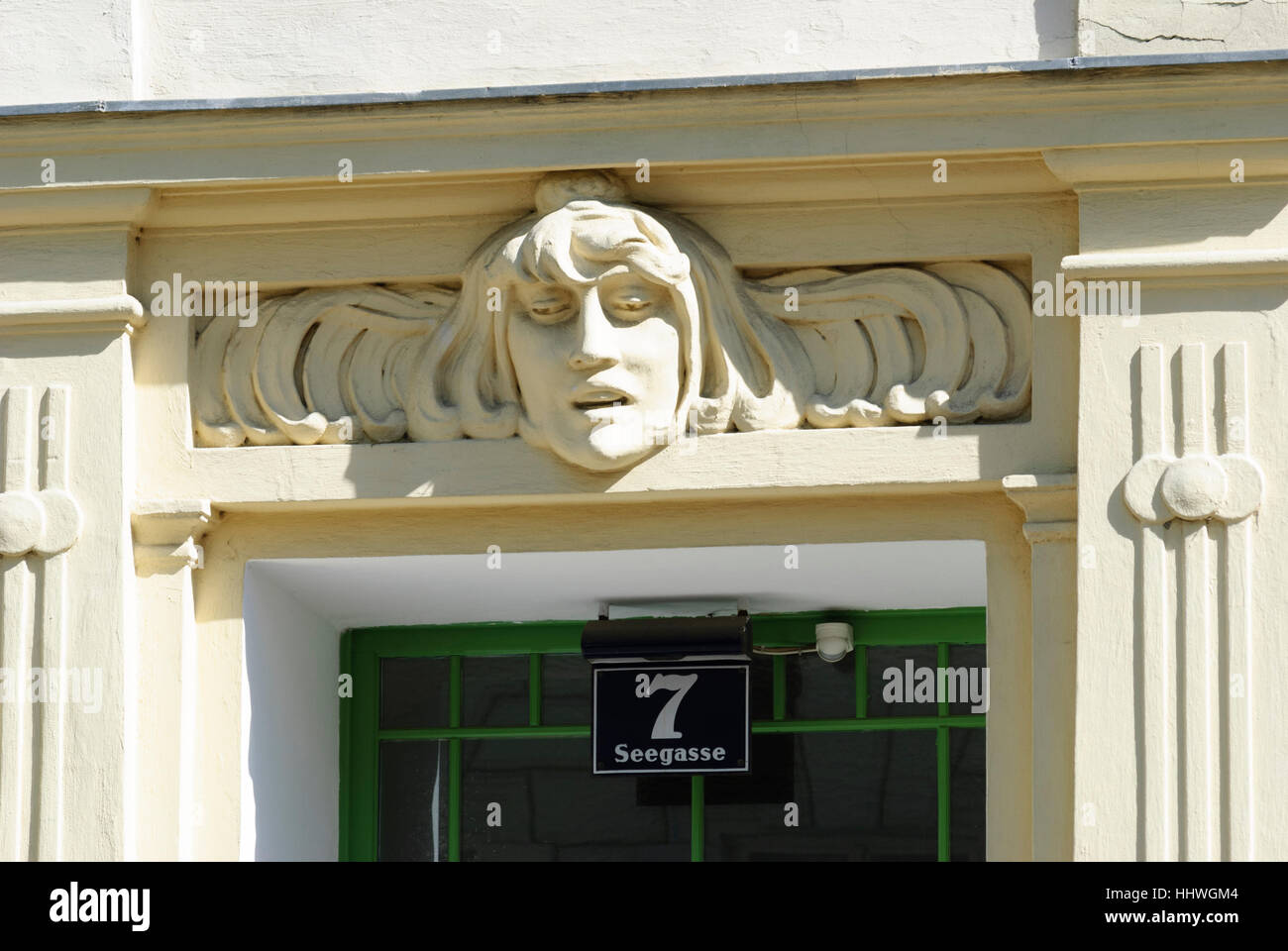Wien, Wien: Eingang von einem Jugendstil-Wohnhaus, 09., Wien, Österreich Stockfoto