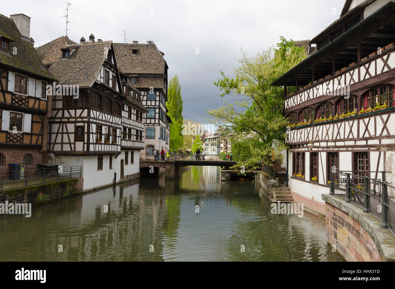 Frame-Work, Straßburg, Haus, Gebäude, Baum, Brücke, Tourismus, Stream, Stockfoto
