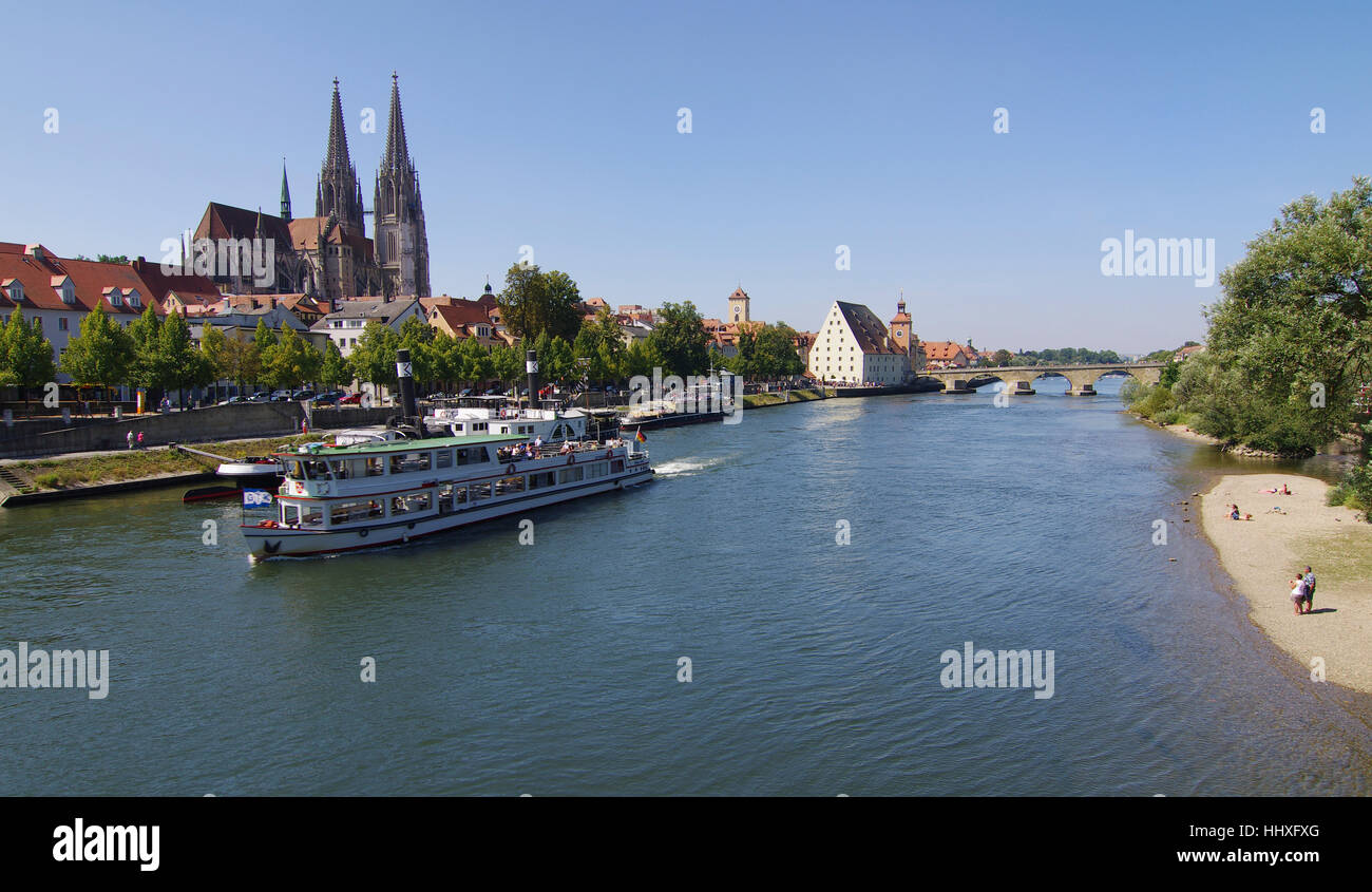 Ort, Stadt, Brücke, Donau, Weltkulturerbe, Regensburg, Fluss, Wasser, Stockfoto
