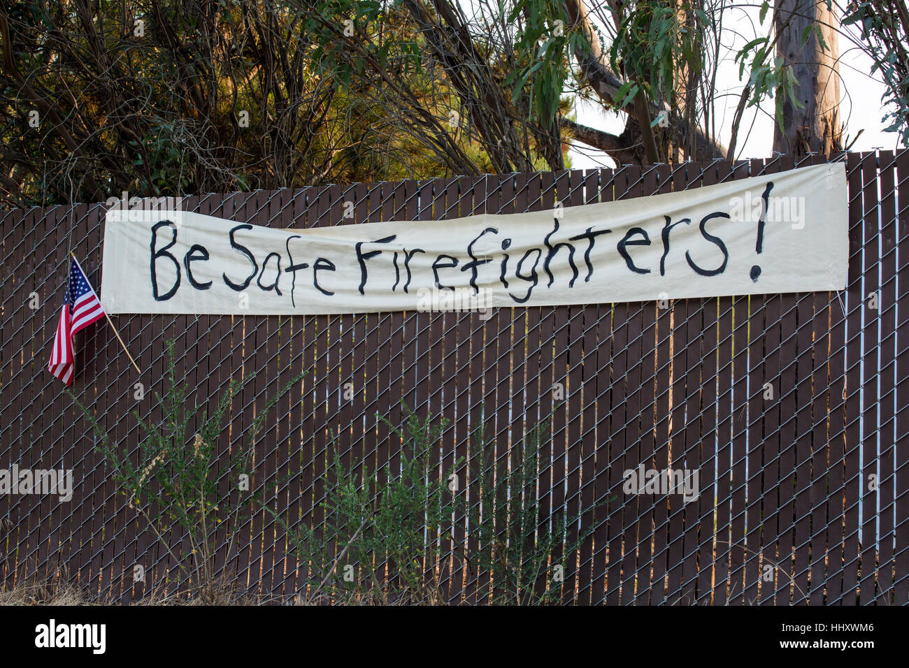 Feuerwehrleute bereiten Feuer im Carmel Valley, Kalifornien zu kämpfen Stockfoto