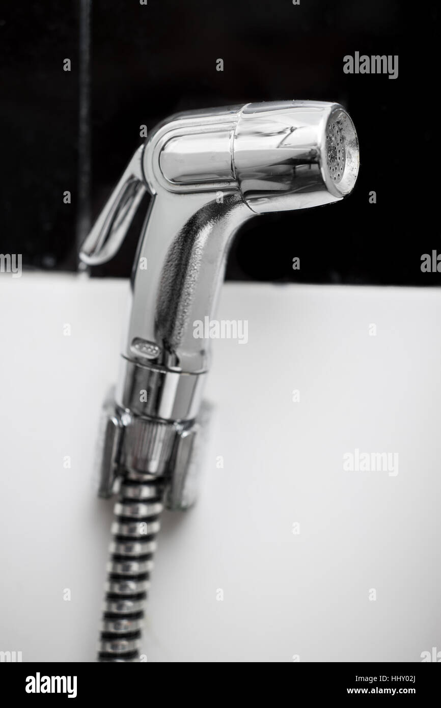 Bidet Dusche, Bidet Spray, Bidet Sprayer oder Gesundheit Wasserhahn. Stockfoto